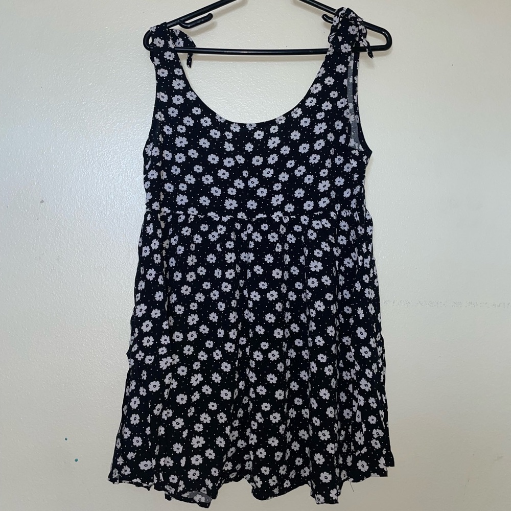 Forever 21 Blue and Black Sleeveless Sundress